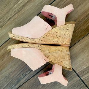 Tom’s Wedge Heel Pink Suede size 10